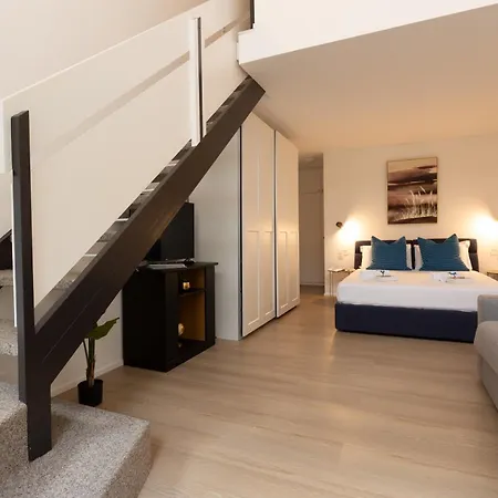 Διαμέρισμα Blue - X4pax Private Garden In *